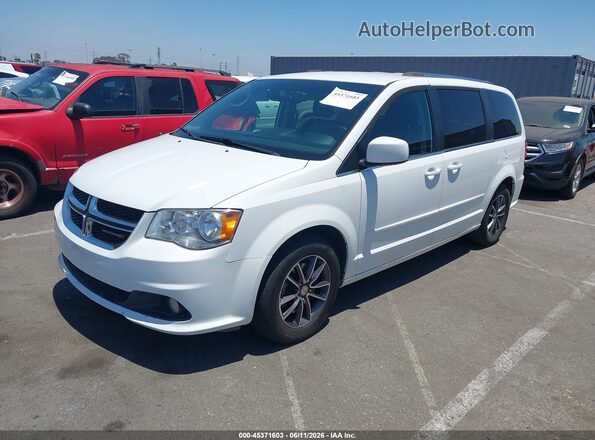 2C4RDGCG5HR800470 2017 DODGE GRAND CARAVAN White Передня ліва чверть