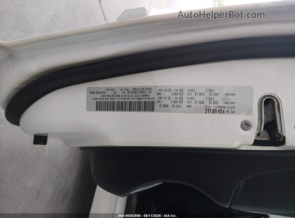 2C4RDGCG7HR781520 2017 DODGE GRAND CARAVAN White Vista del compartimento del motor