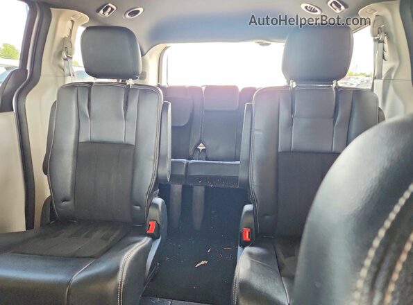 2C4RDGCG7LR173862 2020 DODGE GRAND Silver უკანა სავარძლების ხედი