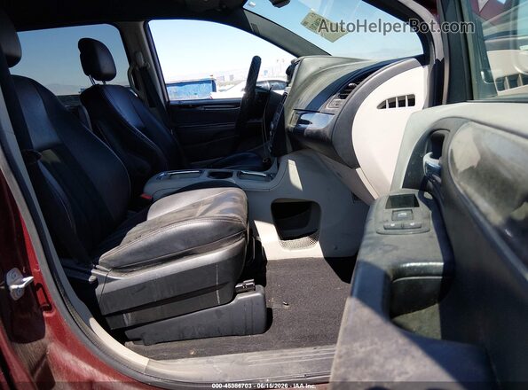 2C4RDGCG8HR719656 2017 DODGE GRAND CARAVAN Red Front interior view