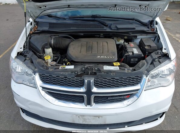 2C4RDGCG8JR223021 2018 DODGE GRAND CARAVAN White Widok z tyłu