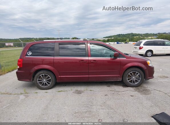 2C4RDGCG9HR800259 2017 DODGE GRAND CARAVAN Red Widok wnętrza z tyłu