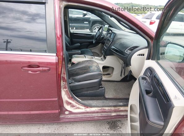 2C4RDGCG9HR800259 2017 DODGE GRAND CARAVAN Red Widok wnętrza z przodu
