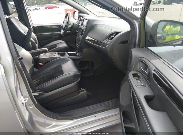 2C4RDGCG9JR243469 2018 DODGE GRAND CARAVAN Silver Vista interior delantera
