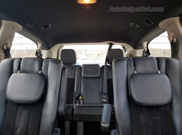 2C4RDGCGXHR800013 2017 DODGE GRAND Silver Widok tylnych siedzeń
