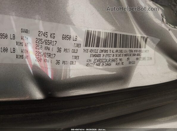 2C4RDGCGXJR184075 2018 DODGE GRAND CARAVAN Silver Vista del compartimento del motor