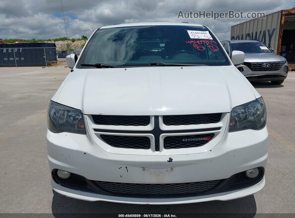 2C4RDGEG5JR335370 2018 DODGE GRAND CARAVAN White Rear interior view