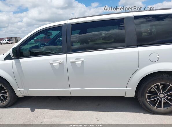 2C4RDGEG5JR335370 2018 DODGE GRAND CARAVAN White 