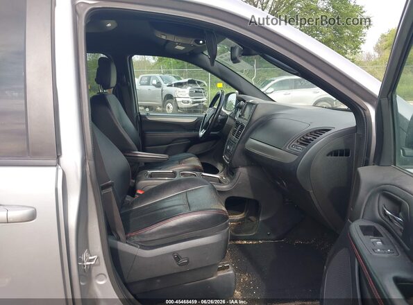 2C4RDGEG5KR621639 2019 DODGE GRAND CARAVAN Silver წინა სალონის ხედი