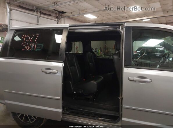 2C4RDGEG6HR715487 2017 DODGE GRAND CARAVAN Серебряный Вид наклейки с VIN-кодом