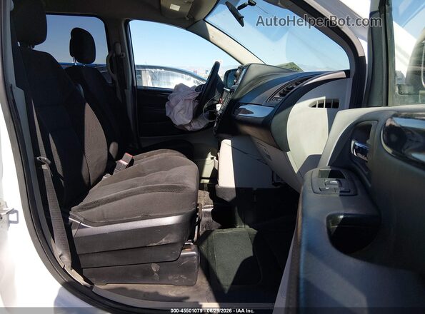2C7WDGBG4JR209978 2018 DODGE GRAND CARAVAN White Սալոնի դիմացի տեսք