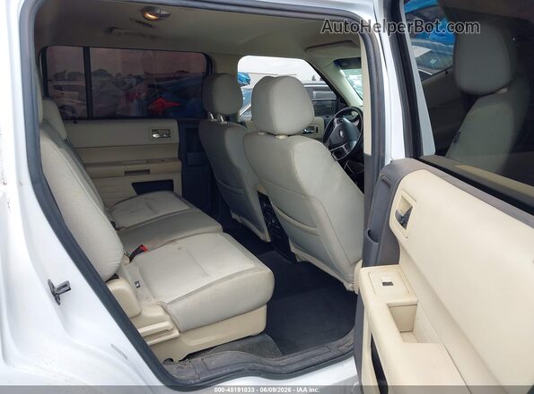 2FMGK5B8XGBA14064 2016 FORD FLEX White VIN sticker view