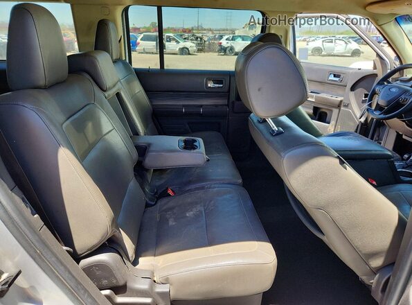 2FMGK5C89KBA10157 2019 FORD FLEX Silver Widok wnętrza z tyłu