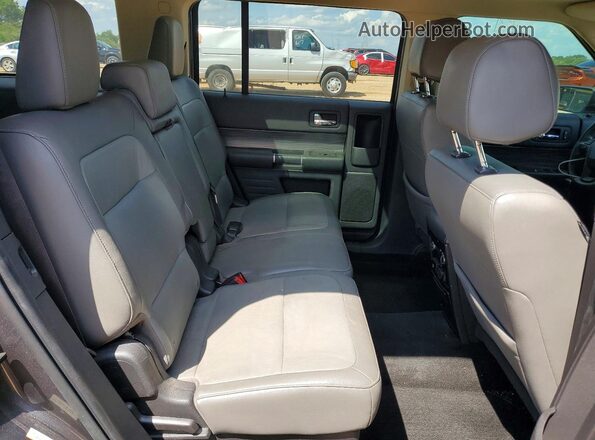 2FMGK5D83JBA03802 2018 FORD FLEX Gray Rear interior view