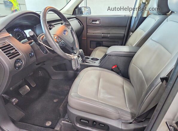 2FMHK6C80KBA18268 2019 FORD FLEX Silver Vista interior delantera