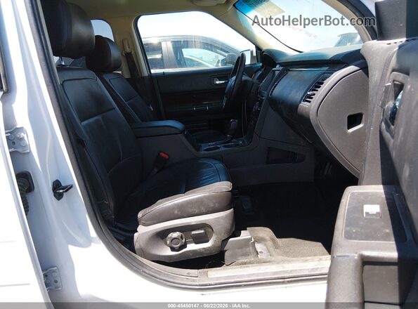 2FMHK6D86KBA03207 2019 FORD FLEX Белый Вид салона спереди