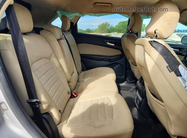 2FMPK3G96JBC57786 2018 FORD EDGE Silver უკანა სალონის ხედი