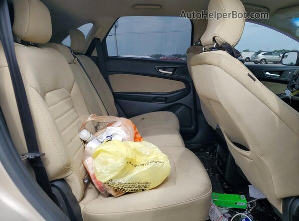 2FMPK3G9XHBC07497 2017 FORD EDGE Cream Rear interior view