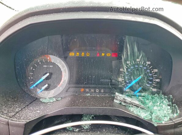 2FMPK3G9XHBC07497 2017 FORD EDGE Cream Instrument cluster view