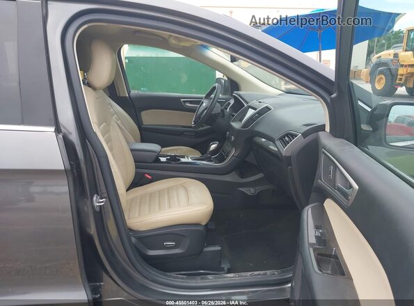 2FMPK3J84HBC59871 2017 FORD EDGE Gray Front interior view
