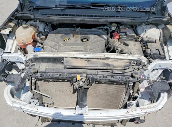 2FMPK3J90JBC37090 2018 FORD EDGE White Widok wnętrza z tyłu