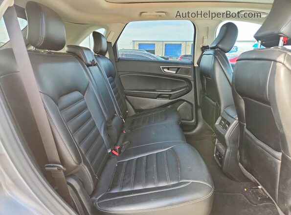 2FMPK3J90MBA05190 2021 FORD EDGE Silver Rear interior view