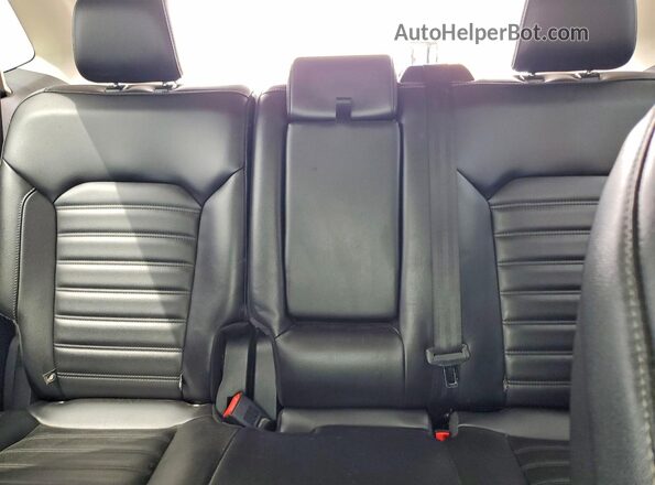 2FMPK3J94LBA14909 2020 FORD EDGE Black Rear seats view