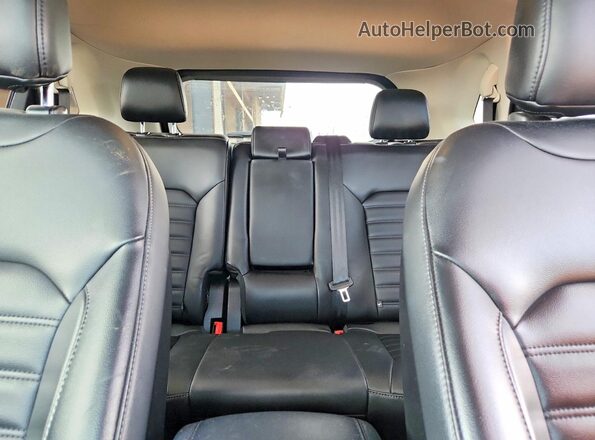 2FMPK3J95KBB08165 2019 FORD EDGE Silver Rear seats view