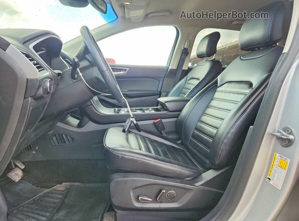 2FMPK3J95KBB08165 2019 FORD EDGE Silver Front interior view