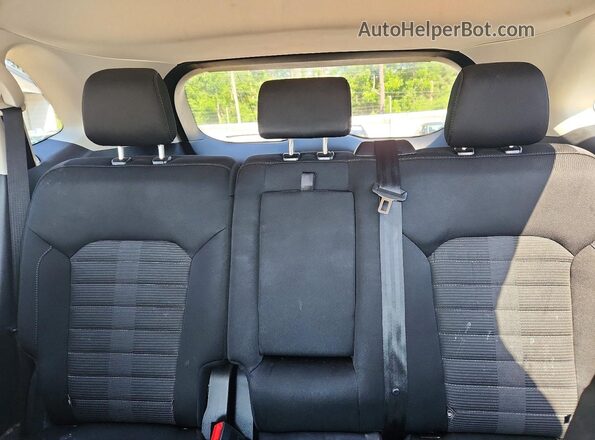 2FMPK3J96KBC32753 2019 FORD EDGE White Rear seats view