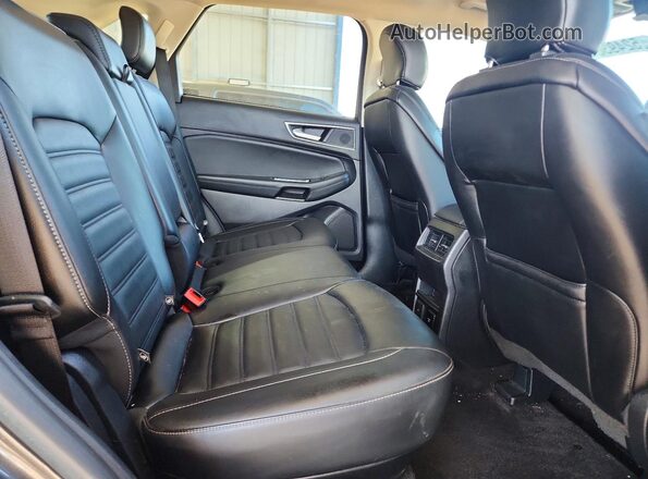 2FMPK3J97KBC43910 2019 FORD EDGE Gray Vista interior trasera
