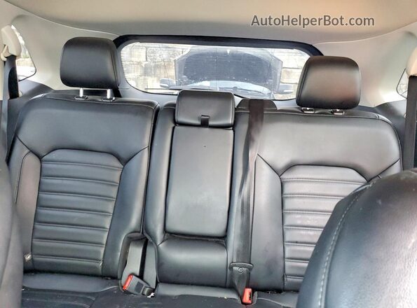 2FMPK3J97LBA19702 2020 FORD EDGE Silver Rear seats view