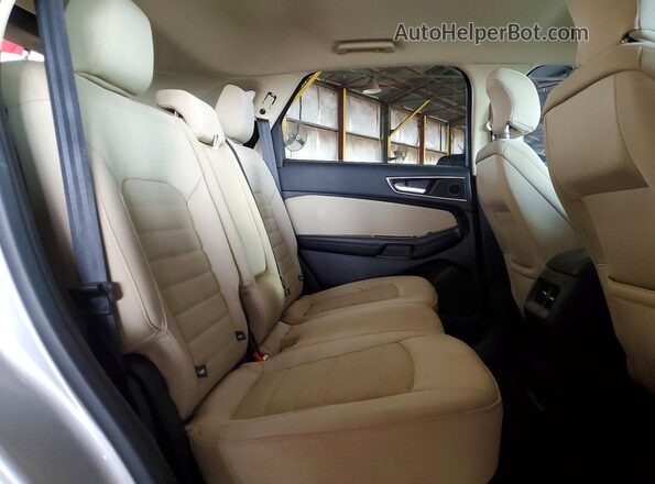 2FMPK3J98GBC07473 2016 FORD EDGE Silver Rear seats view