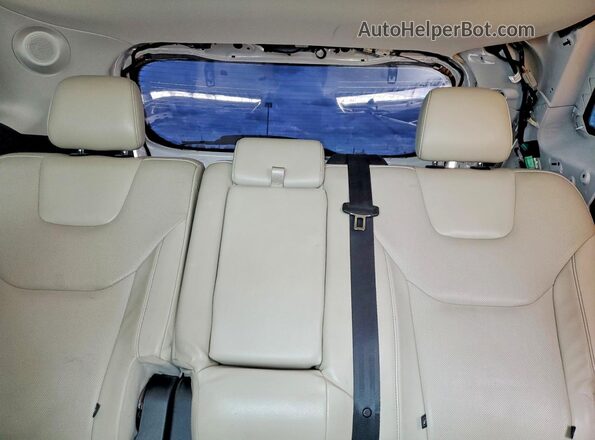 2FMPK3K89HBB43645 2017 FORD EDGE White Rear seats view