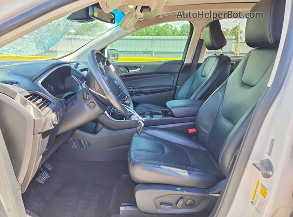 2FMPK3K90LBB14133 2020 FORD EDGE Белый Вид салона спереди