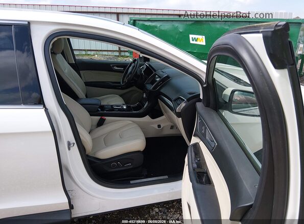 2FMPK3K92KBB22068 2019 FORD EDGE Белый Вид салона спереди