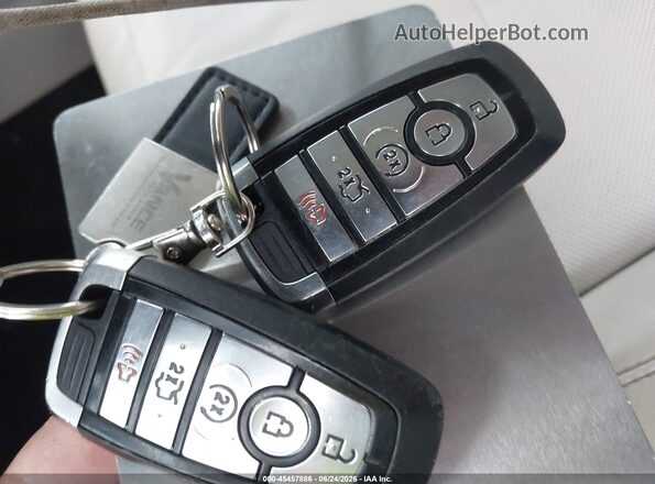 2FMPK3K95HBC63712 2017 FORD EDGE Gray Vista del salpicadero