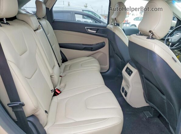 2FMPK3K95JBB79704 2018 FORD EDGE Gold Вид задніх сидінь