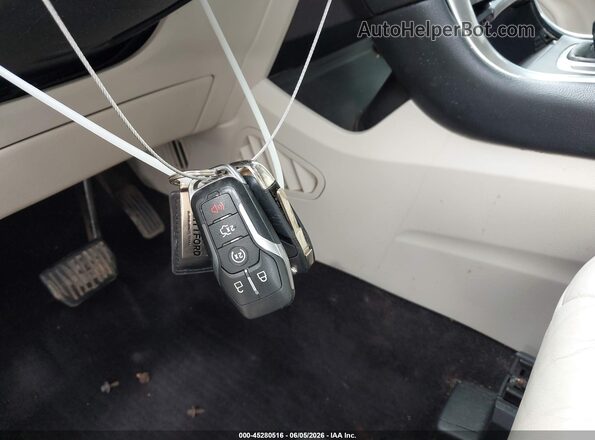 2FMPK3K96HBB19652 2017 FORD EDGE White Vista del salpicadero