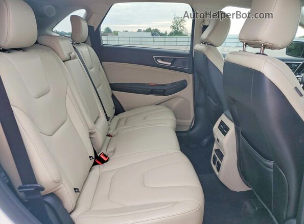 2FMPK3K98LBA53551 2020 FORD EDGE White Widok wnętrza z tyłu