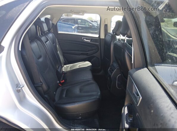 2FMPK3K9XHBB98663 2017 FORD EDGE Silver Widok naklejki z numerem VIN