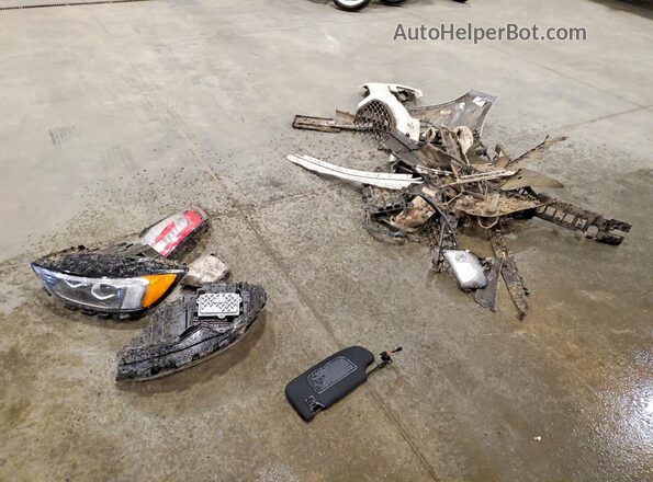 2FMPK4AP4RBA32744 2024 FORD EDGE White Vista de la etiqueta del VIN