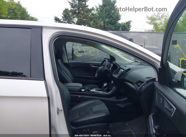 2FMPK4AP7HBC56623 2017 FORD EDGE White Widok wnętrza z przodu