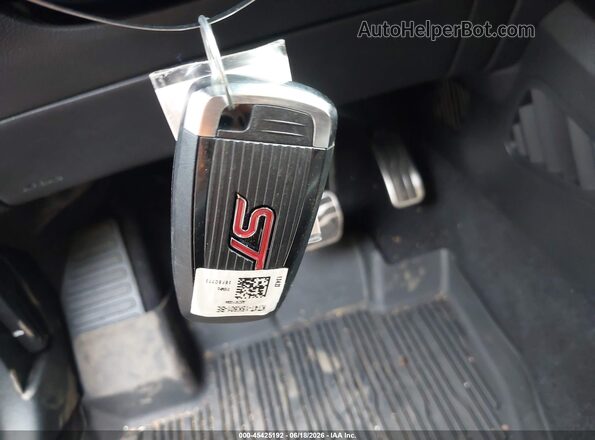 2FMPK4AP7PBA53746 2023 FORD EDGE Красный Вид панели приборов