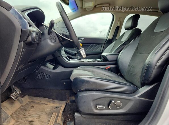 2FMPK4AP8JBC06920 2018 FORD EDGE Silver Front interior view
