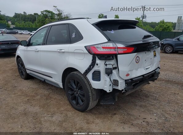 2FMPK4G95RBA48542 2024 FORD EDGE White Widok z przodu