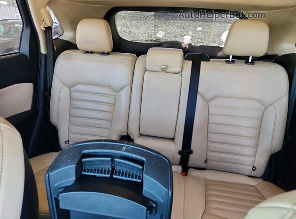 2FMPK4J84HBC04178 2017 FORD EDGE Tan Հետևի նստատեղերի տեսք