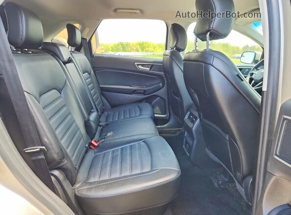 2FMPK4J86JBB49657 2018 FORD EDGE Золотой Вид задних сидений