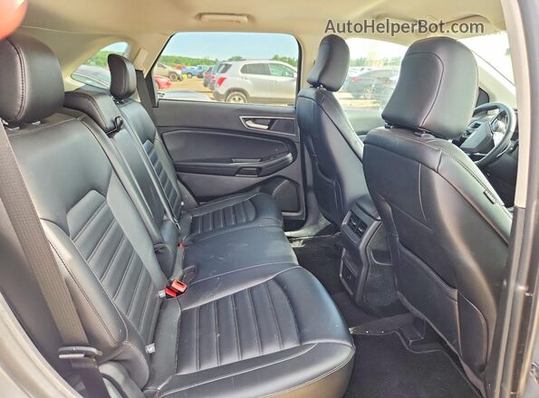 2FMPK4J90RBA68478 2024 FORD EDGE Silver Widok tylnych siedzeń