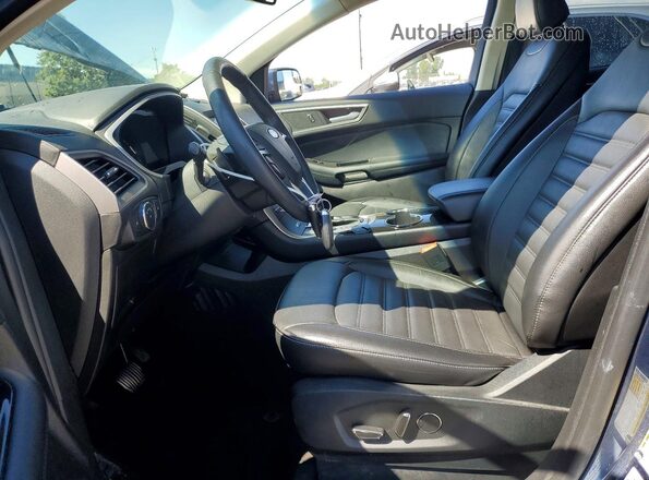 2FMPK4J91JBB04070 2018 FORD EDGE Blue Front interior view